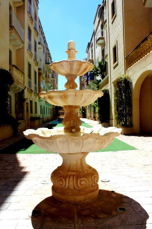Seaview Luxury Penthouse With Shared Swimming Pool Apartman Għajnsielem Kültér fotó