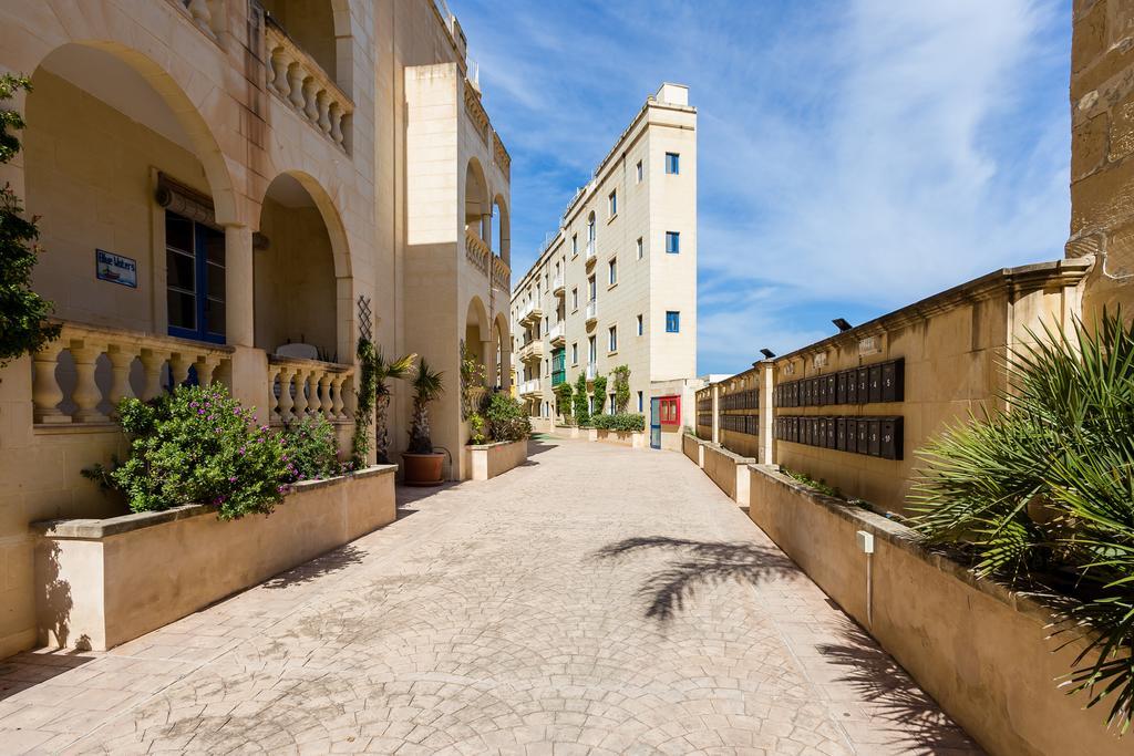 Seaview Luxury Penthouse With Shared Swimming Pool Apartman Għajnsielem Kültér fotó